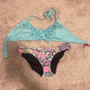 Victoria’s Secret bikini